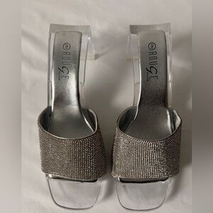 Rouge Helium Women’s Classy Silver Rhinestone Heels, Size 9,    Great Condition